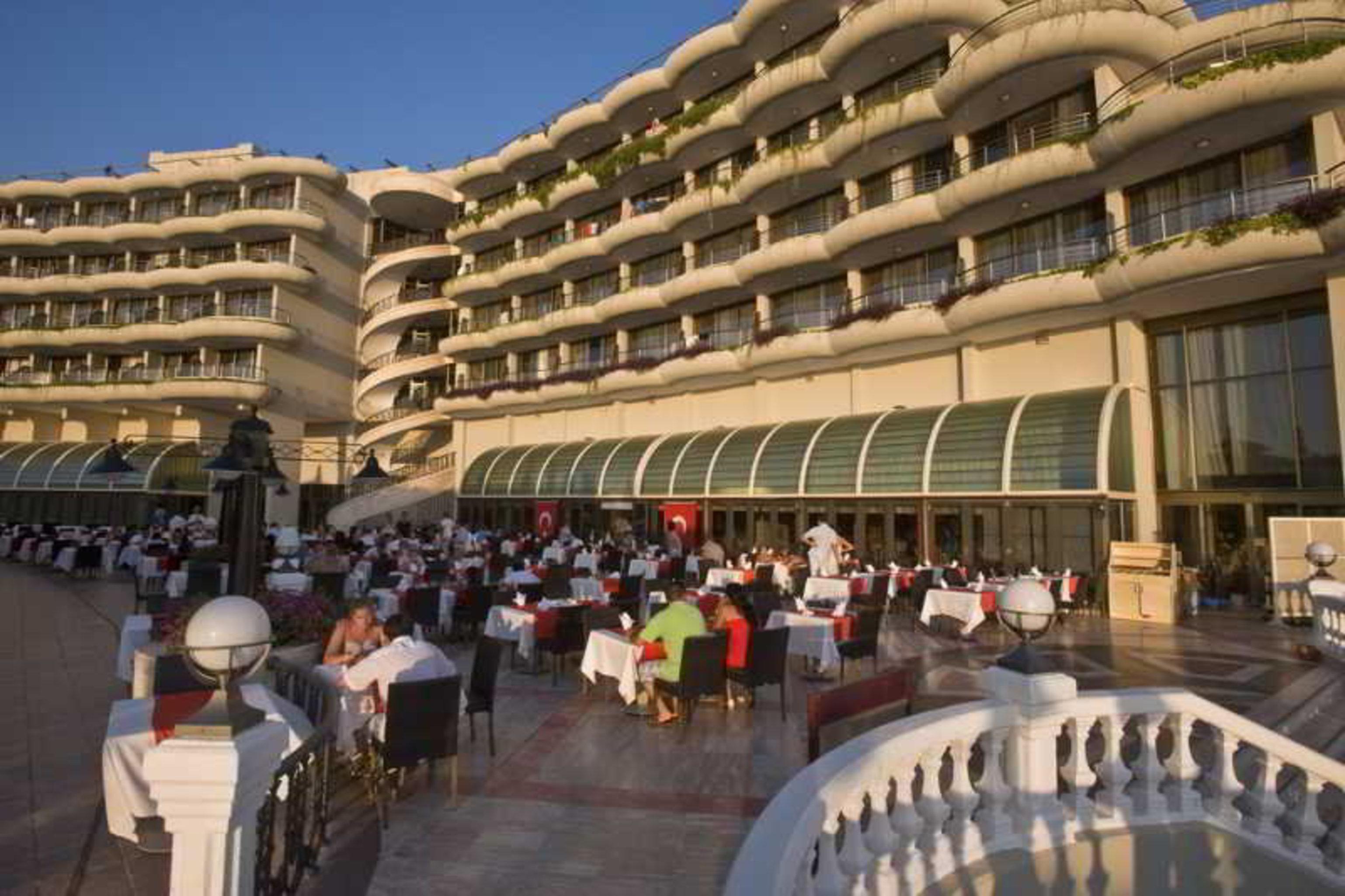 Sunrise Queen Luxury Hotel Side Exterior photo