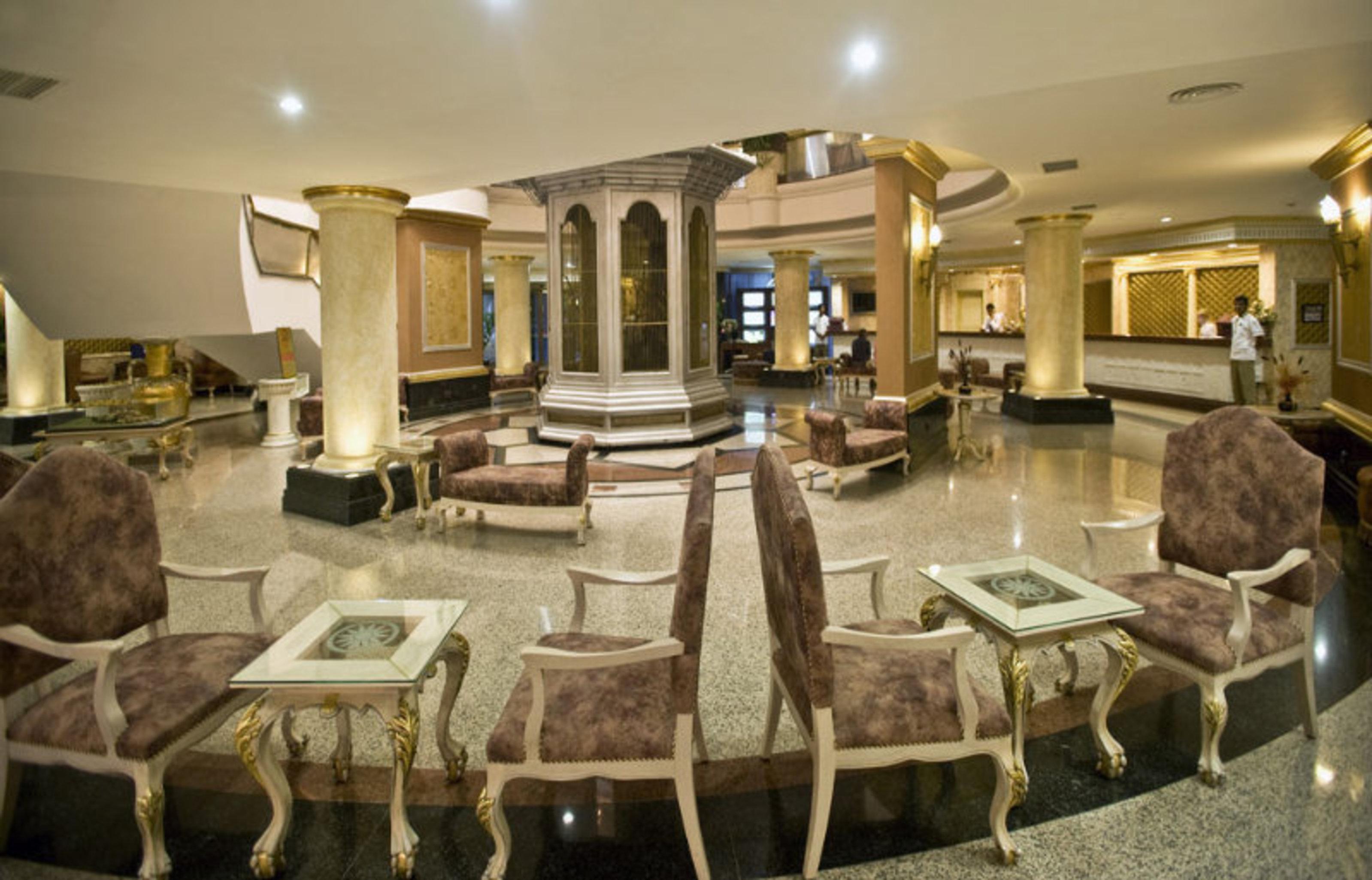 Sunrise Queen Luxury Hotel Side Exterior photo