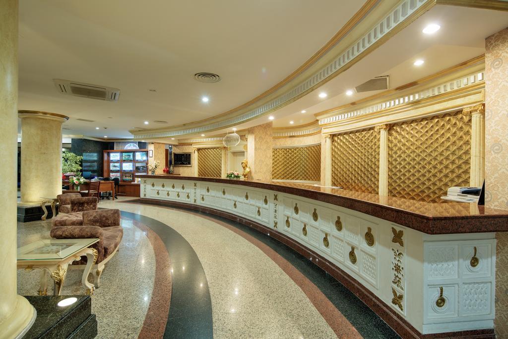 Sunrise Queen Luxury Hotel Side Exterior photo