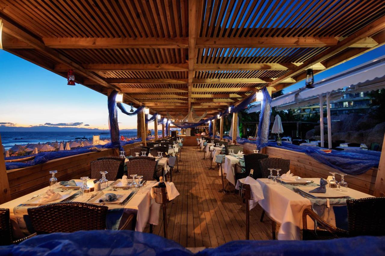 Sunrise Queen Luxury Hotel Side Exterior photo
